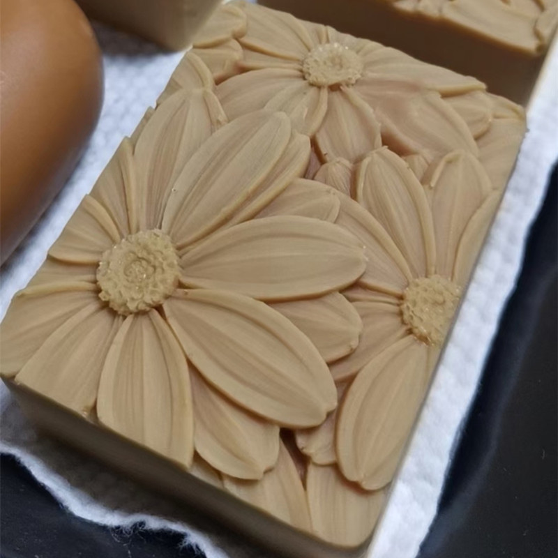 Newest!!!3d Elegant Sunflower  - Soap Making Book recension och pris