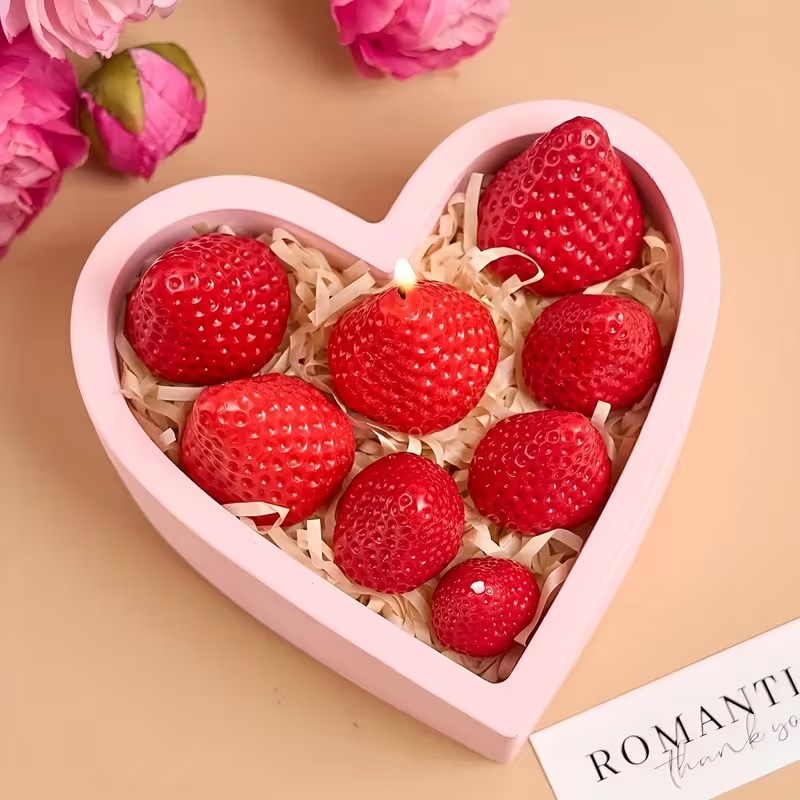 Strawberry Silicone Candle Mol - Soap Making Gifts recension och pris