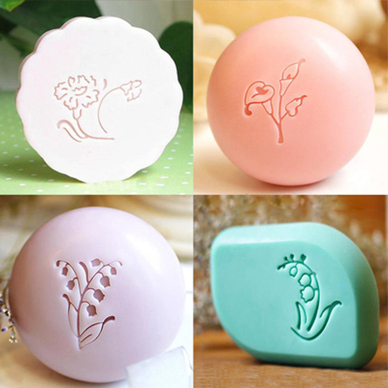 Small Flower Pattern Handmade  - Soap Stamp Custom recension och pris